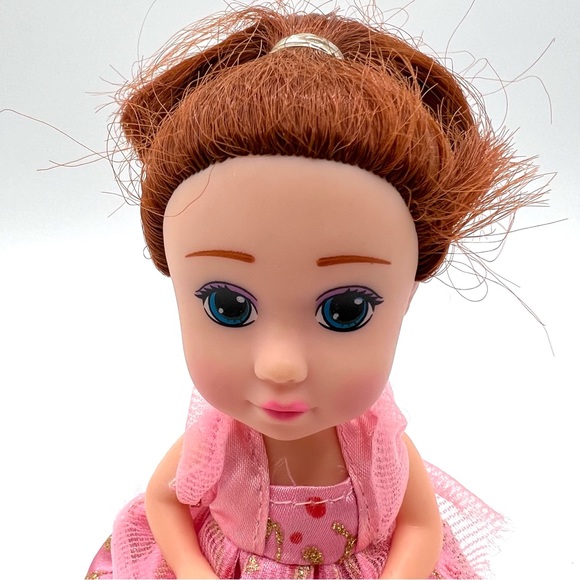 Cupcake Surprise Dolls Girls Haschel Toys Lot of 2 Cupcake Hat Sprinkles Swirls - Picture 7 of 13